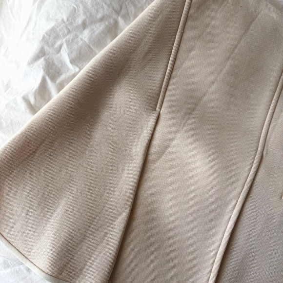 ALEXANDER WANG PLEATED CREAM TEXTURED MINI SKIRT - Picture 8 of 8